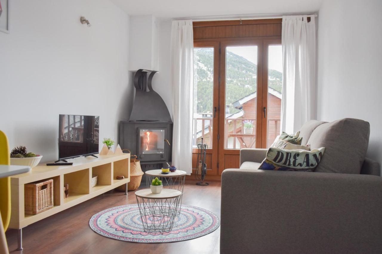 Apartament Ninot Bonito apartamento con vistas a la X de Grandvalira El Tarter Bagian luar foto